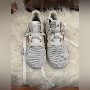 Women’s Adidas Athletic Shoes Size 7.5